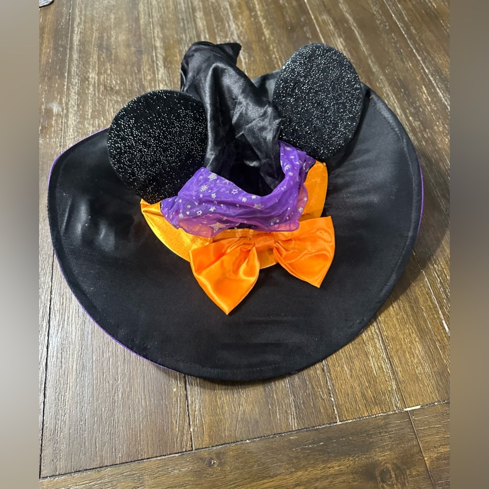 Disney Minnie mouse hat and dress - Picture 2 of 3